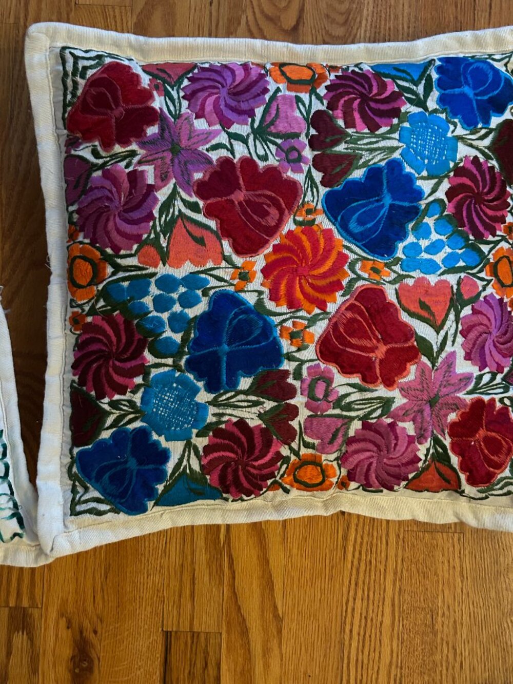 Accent Pillow hand made - Picture 2 of 2